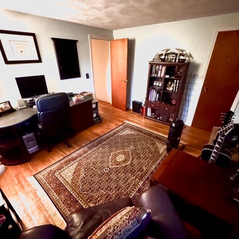 441 Foundry St, Easton, MA 02356