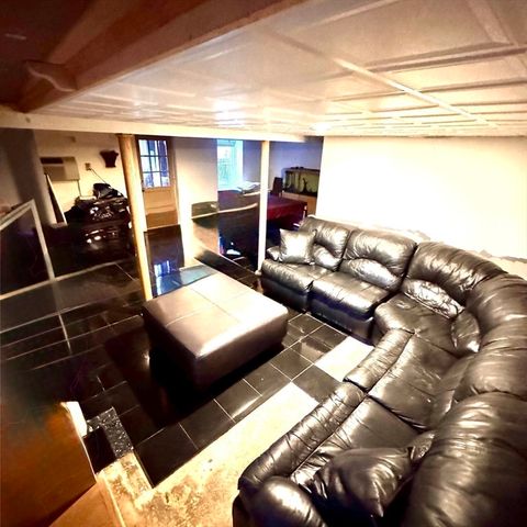 441 Foundry St, Easton, MA 02356