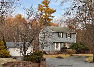 441 Foundry St, Easton, MA 02356