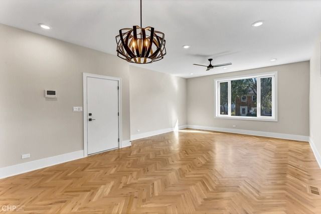 4846 S Saint Lawrence Avenue 102, Chicago, IL 60615