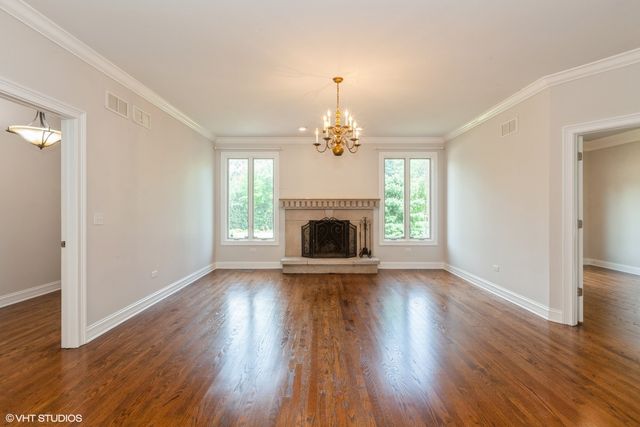 364 65th Street, Willowbrook, IL 60527