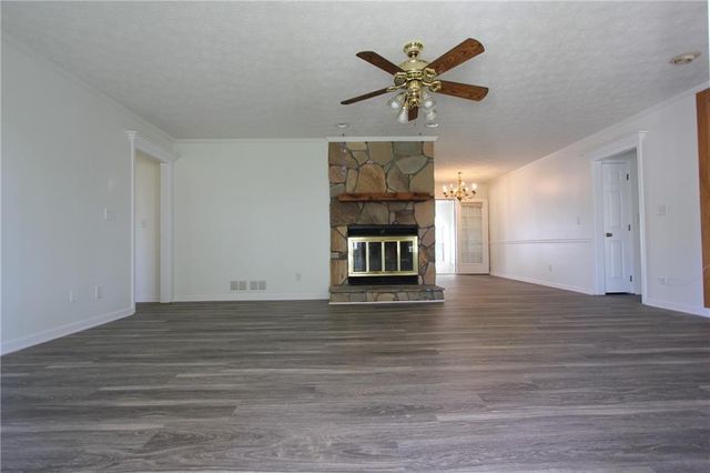 818 Springlake Road, Lawrenceville, GA 30045