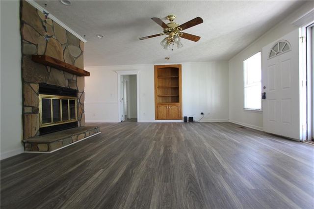 818 Springlake Road, Lawrenceville, GA 30045