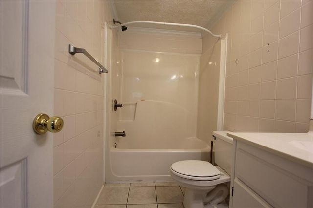818 Springlake Road, Lawrenceville, GA 30045