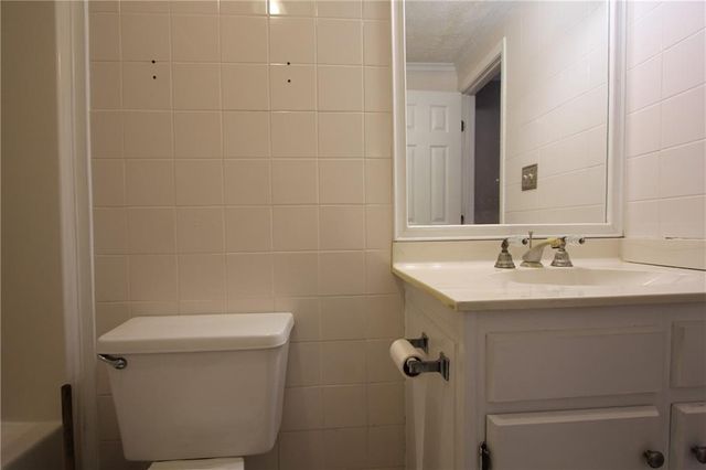 818 Springlake Road, Lawrenceville, GA 30045