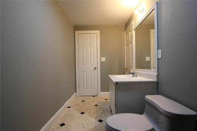 818 Springlake Road, Lawrenceville, GA 30045