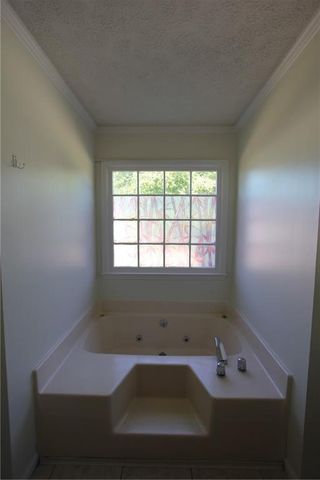 818 Springlake Road, Lawrenceville, GA 30045