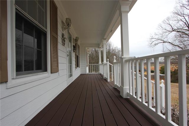 818 Springlake Road, Lawrenceville, GA 30045