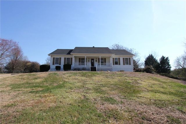 818 Springlake Road, Lawrenceville, GA 30045