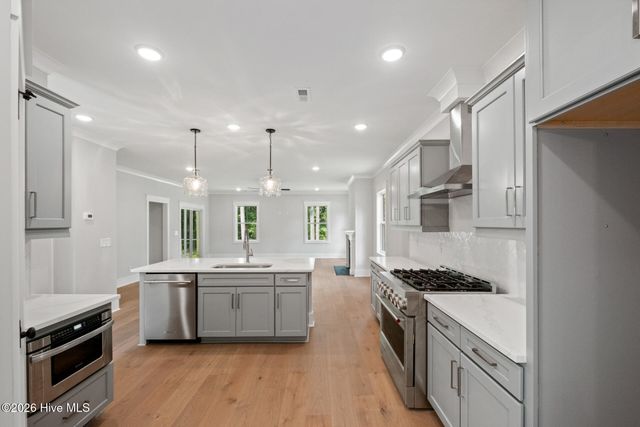 222 Iris Way, Hampstead, NC 28443