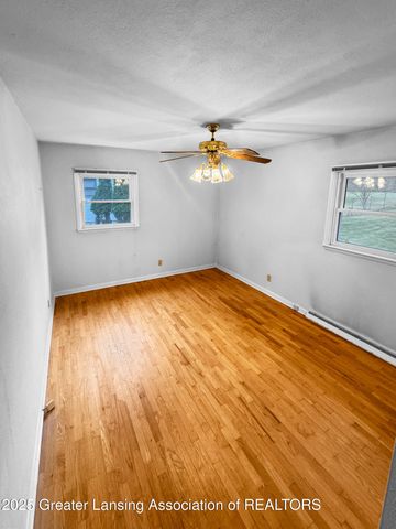 15860 Elmira Street, Lansing, MI 48906