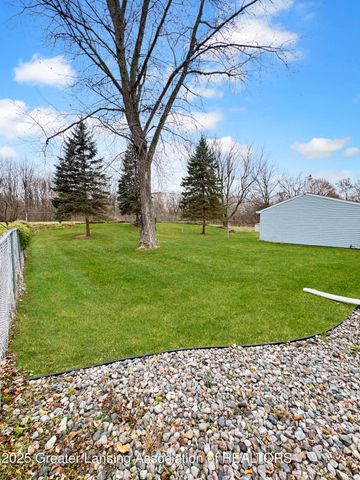 15860 Elmira Street, Lansing, MI 48906