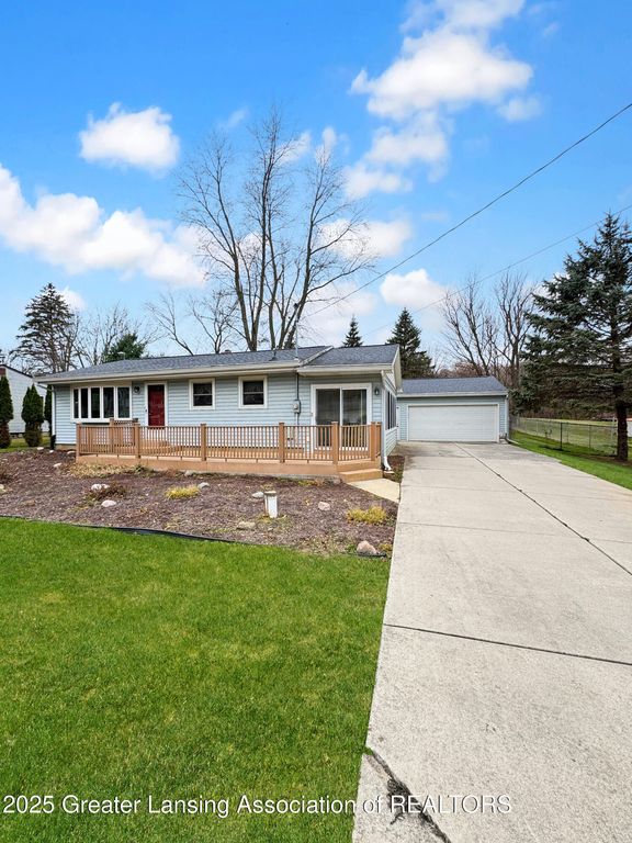 15860 Elmira Street, Lansing, MI 48906