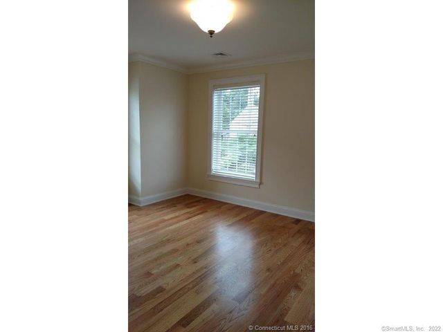 1 Hamilton Street 2, New London, CT 06320