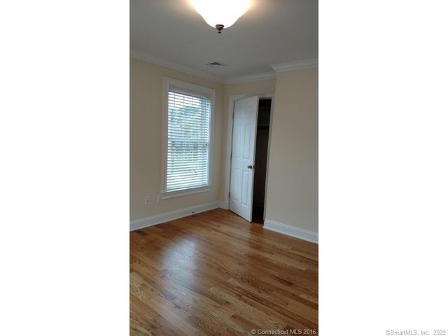 1 Hamilton Street 2, New London, CT 06320