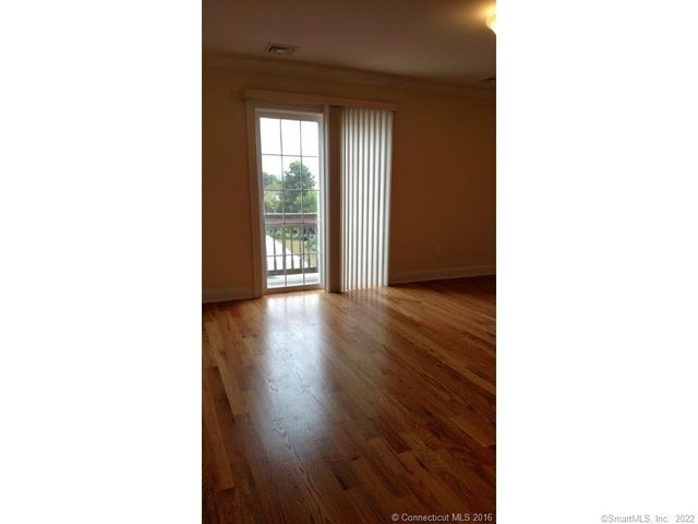 1 Hamilton Street 2, New London, CT 06320