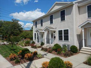 1 Hamilton Street 2, New London, CT 06320