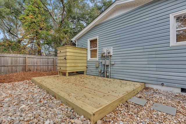 111 NE 19th Street C & D, Oak Island, NC 28465