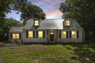 971 Yell Rd, Lewisburg, TN 37091