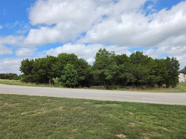 8200 E Dalmahoy Court, Cleburne, TX 76033