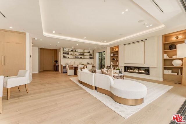 4630 Saloma Avenue, Sherman Oaks, CA 91403