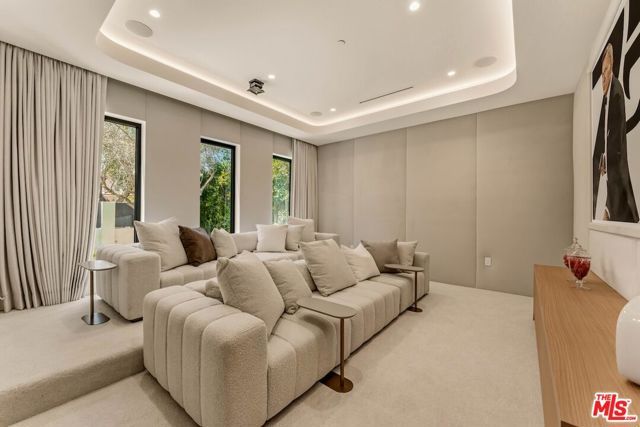 4630 Saloma Avenue, Sherman Oaks, CA 91403
