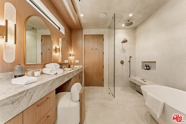 4630 Saloma Avenue, Sherman Oaks, CA 91403