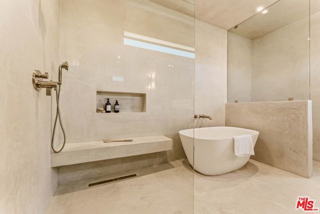 4630 Saloma Avenue, Sherman Oaks, CA 91403