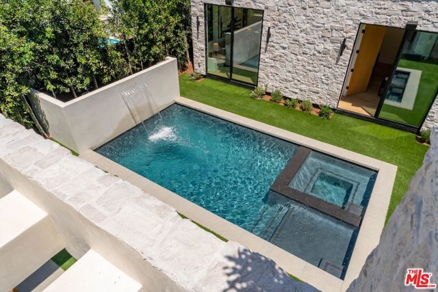 4630 Saloma Avenue, Sherman Oaks, CA 91403