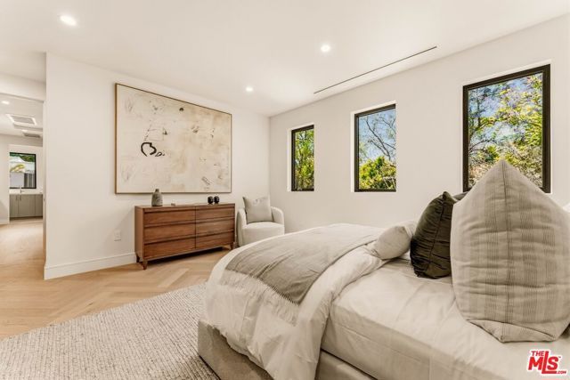 4630 Saloma Avenue, Sherman Oaks, CA 91403