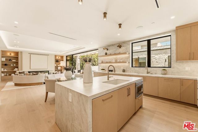 4630 Saloma Avenue, Sherman Oaks, CA 91403