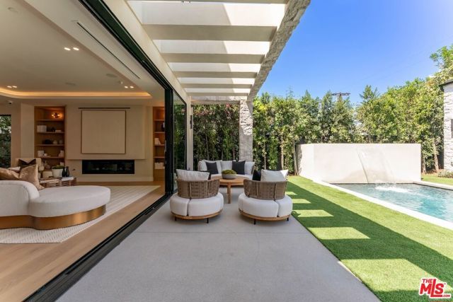 4630 Saloma Avenue, Sherman Oaks, CA 91403