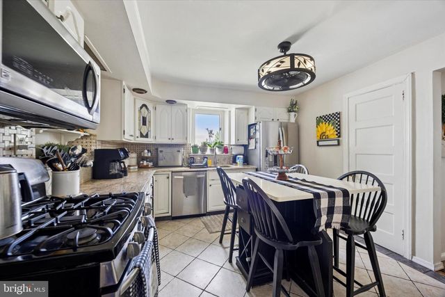 1201 COLSON RD, Woodlyn, PA 19094