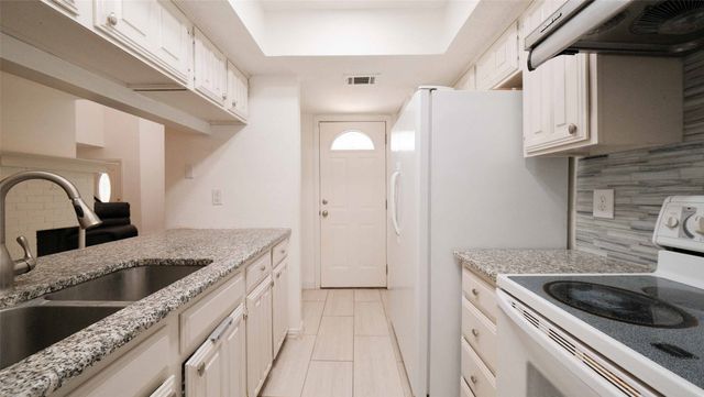 2808 Ursa Circle, Garland, TX 75044