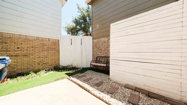 2808 Ursa Circle, Garland, TX 75044