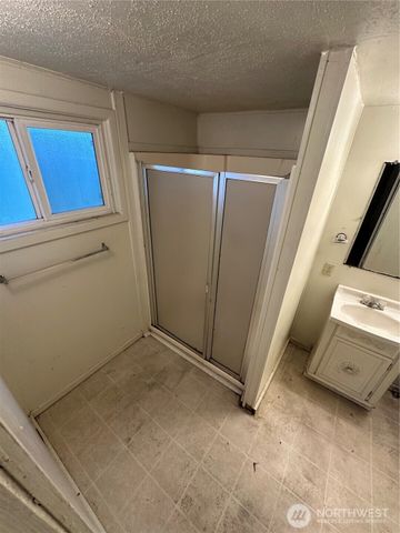 1406 Harrison Avenue, Centralia, WA 98531