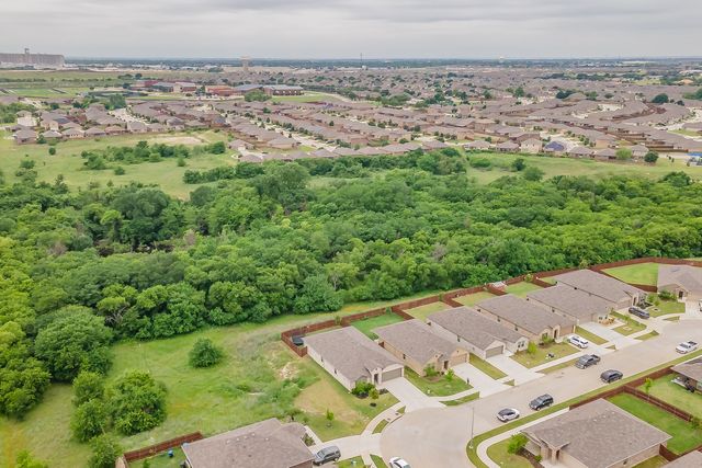 104 Piping Rock Drive, Fort Worth, TX 76131