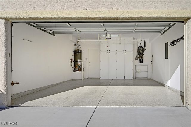 2202 Blackburn Hills Avenue, Henderson, NV 89044