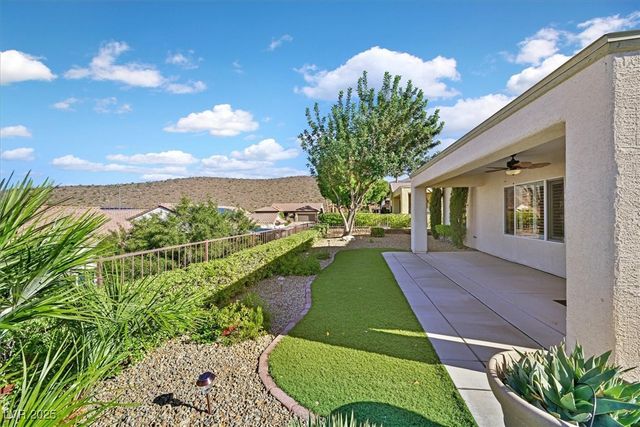 2202 Blackburn Hills Avenue, Henderson, NV 89044