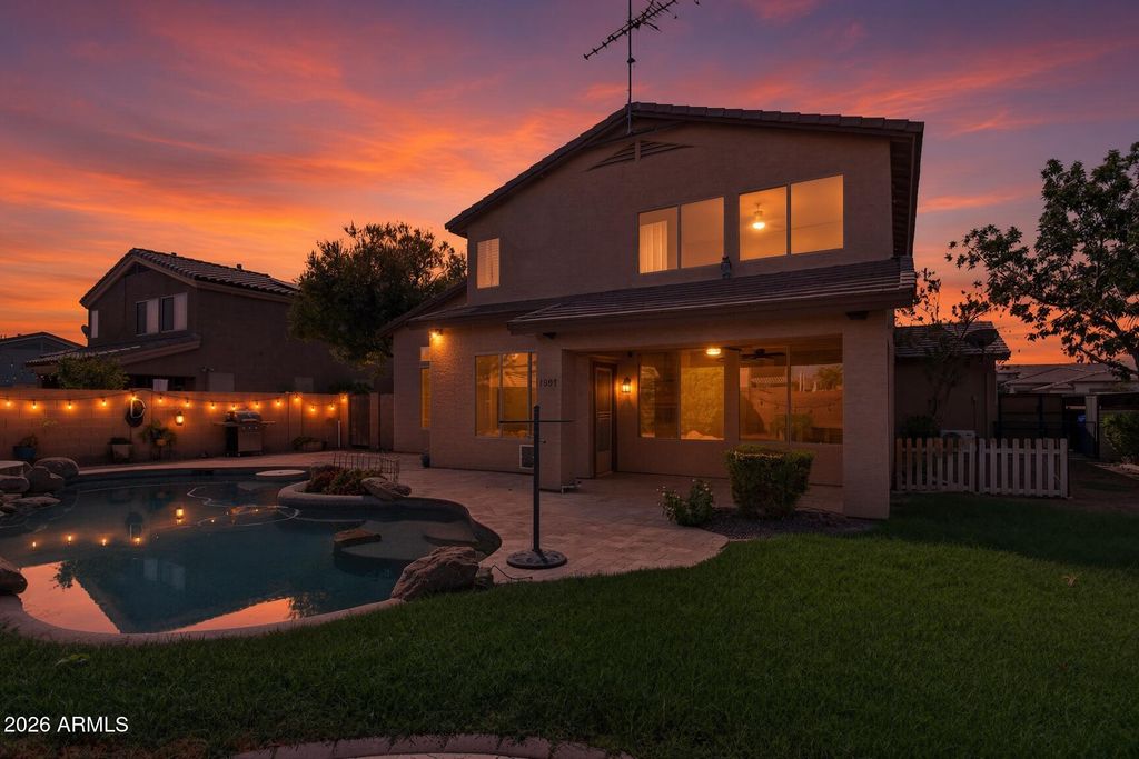 3316 E MAPLEWOOD Street, Gilbert, AZ 85297 — photo 2