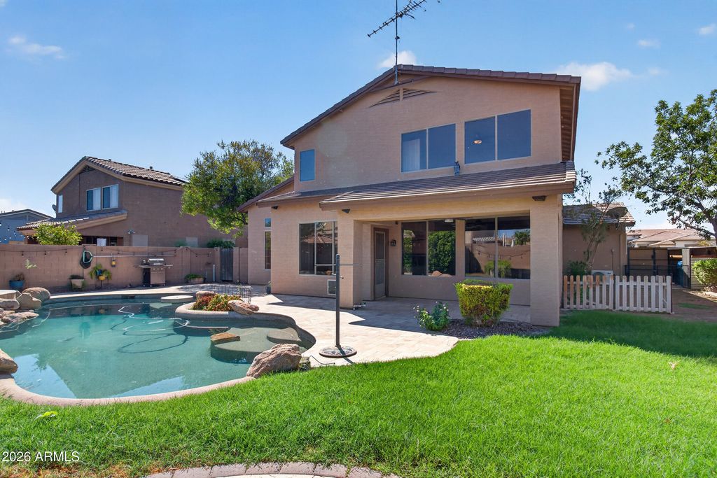 3316 E MAPLEWOOD Street, Gilbert, AZ 85297 — photo 5