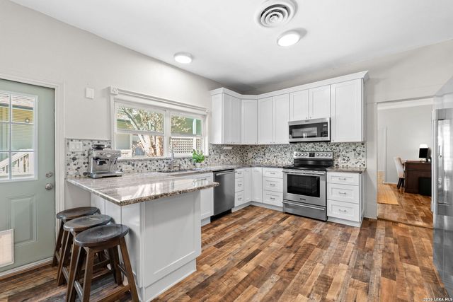 230 Argyle, Alamo Heights, TX 78209