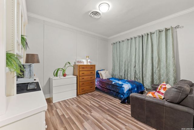 230 Argyle, Alamo Heights, TX 78209