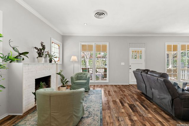 230 Argyle, Alamo Heights, TX 78209