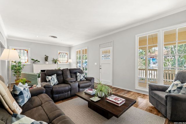 230 Argyle, Alamo Heights, TX 78209