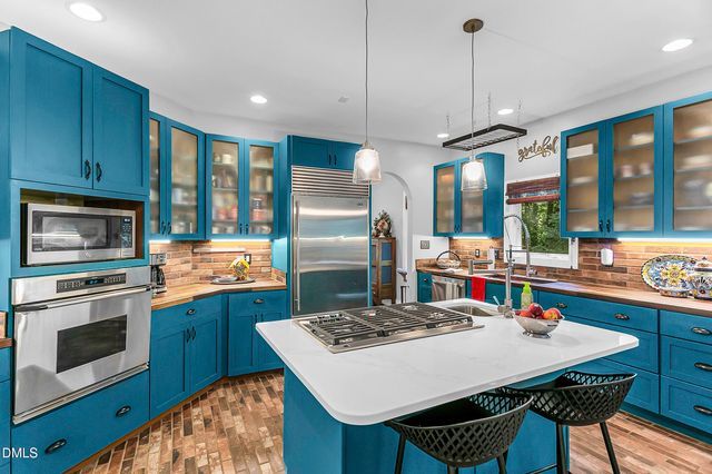 8 Rabbit Path, Bahama, NC 27503
