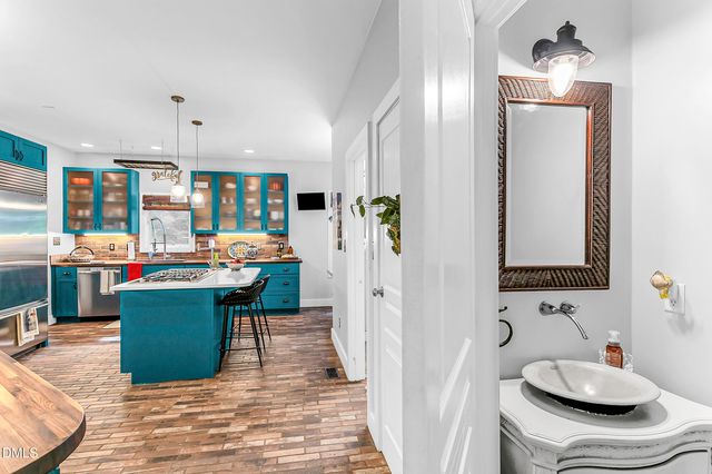 8 Rabbit Path, Bahama, NC 27503