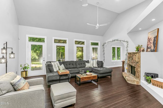 8 Rabbit Path, Bahama, NC 27503