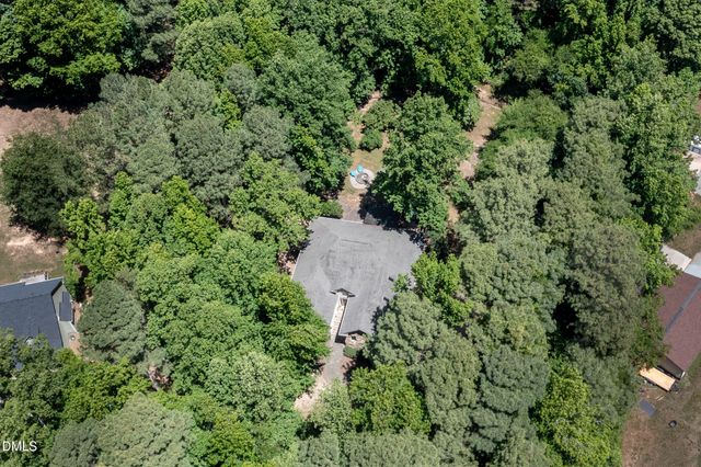8 Rabbit Path, Bahama, NC 27503