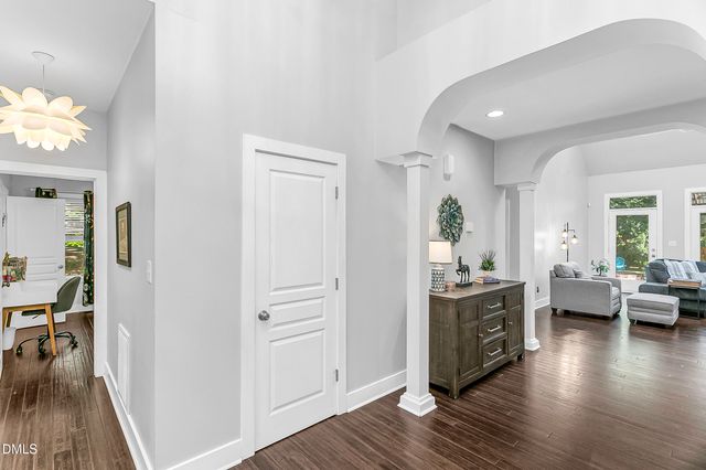 8 Rabbit Path, Bahama, NC 27503